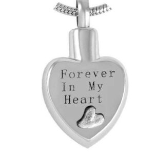 As Hanger Hart met de tekst Forever in my heart inclusief bolletjes ketting